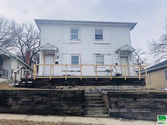 408 W 2nd St, Sioux City, IA 51103