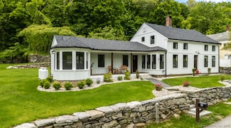 44 Wall St, Coventry, CT 06238