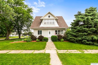1122 N St, Tekamah, NE 68061