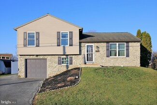 2029 Water St, Lebanon, PA 17046