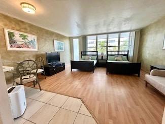 100 Lincoln Rd Unit 329, Miami Beach, FL 33139