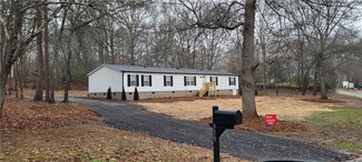 315 Easter Ln, Seneca, SC 29678