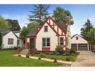 1732 1732 Asbury St, Falcon Heights, MN 55113