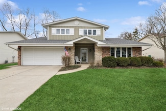 334 S Cedarcrest Dr, Schaumburg, IL 60193