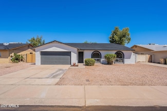 5534 W Calavar Rd, Glendale, AZ 85306