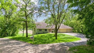 4700 Eastwood Rd, Minnetonka, MN 55345