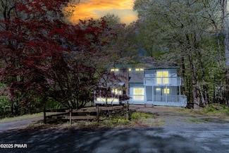 113 Regent St, Bushkill, PA 18324