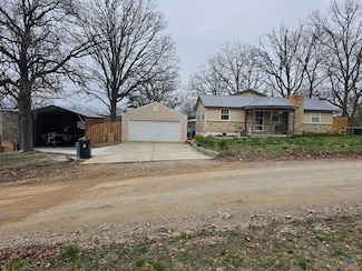 30184 Skyview Dr, Edwards, MO 65326