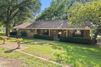 891 Lazy Acres Cir, Pottsboro, TX 75076