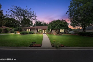 309 Devonshire Ln, Orange Park, FL 32073