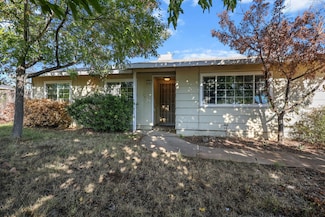 9745 Old Oregon Trail, Redding, CA 96003