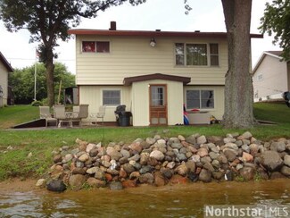 812 Magnor Lake Ln, Clayton, WI 54004