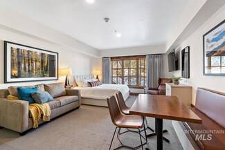 75 Arling Center Ct Unit 212, Tamarack, ID 83615