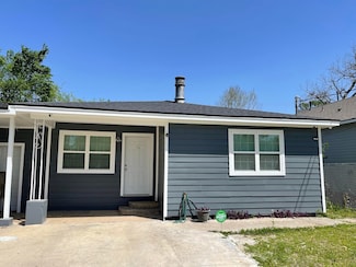 1412 S Hart Ave, Orange, TX 77630