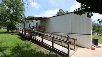 723 Haywood St, Pineland, TX 75968