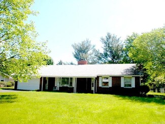 5166 Simmons St, Kalamazoo, MI 49004