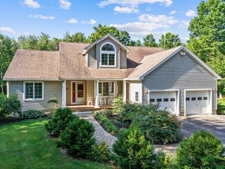 90 Davies Ln, Readfield, ME 04355
