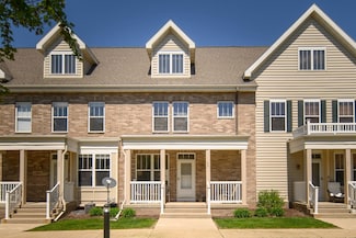 43 S Gardens Way, Fitchburg, WI 53711
