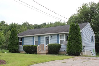 2 Carob Ln, East Kingston, NH 03827