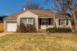 1733 NW 63rd St, Nichols Hills, OK 73116