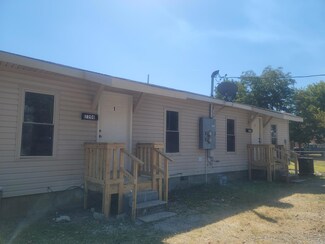 2208 Una St, Jonesboro, AR 72401