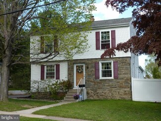 5 Poole Plaza, Norwood, PA 19074