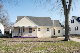 227 S 12th Ave, Beech Grove, IN 46107