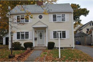22 Charlotte Rd, Waltham, MA 02453