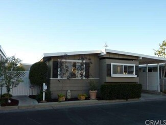 95 Yorktown Unit 95, Newport Beach, CA 92660