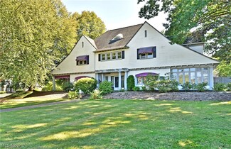 2538 E Market St, Warren, OH 44483
