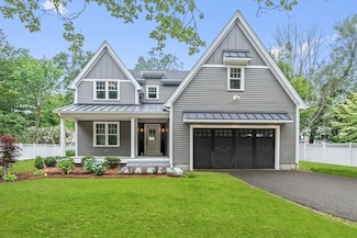 17 Sunrise Rd, Westwood, MA 02090