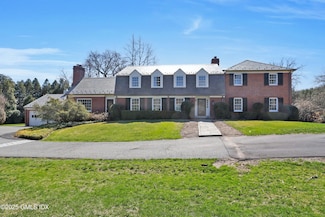 7 Deer Ln, Greenwich, CT 06830