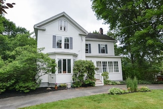 37 Pemberton Rd, Wayland, MA 01778