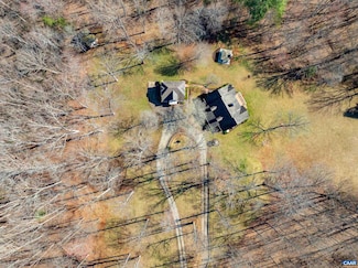 5077 W Hoover Rd, Reva, VA 22735