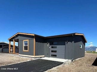 19 Finley Ave, Priest River, ID 83856