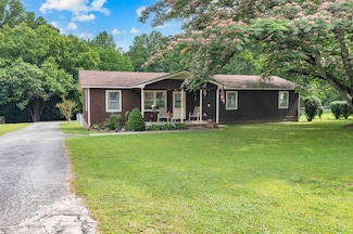 105 Plain View Dr, Estill Springs, TN 37330