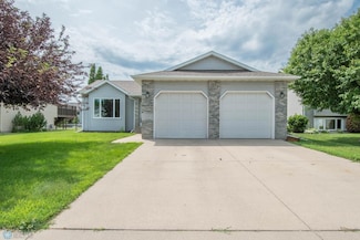 1125 18 1 2 St N, Moorhead, MN 56560
