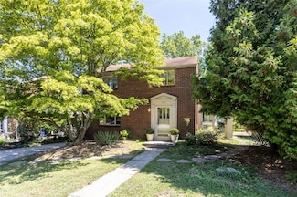 1151 Greentree Rd, Pittsburgh, PA 15220