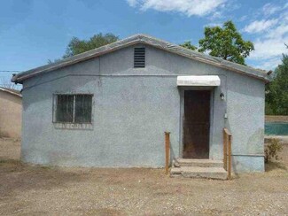 1115 9th St SW, Albuquerque, NM 87102