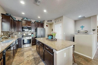 9631 Iron Rock Dr NW, Albuquerque, NM 87114
