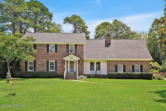 314 Yorkshire Ln, Wilmington, NC 28409