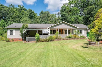 1824 Hephzibah Church Rd, Bessemer City, NC 28016