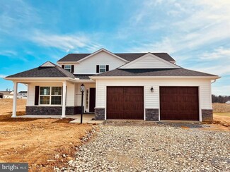 311 Jasmine Dr, Lebanon, PA 17042