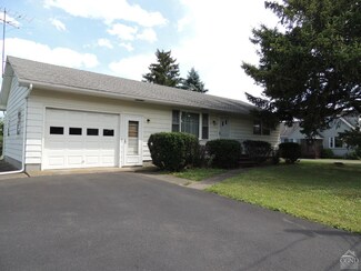 324 Fairview Ave, Hudson, NY 12534