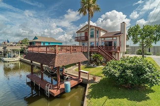 12 N Omega St, La Marque, TX 77568