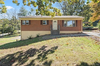 212 Ogden Rd, Altavista, VA 24517