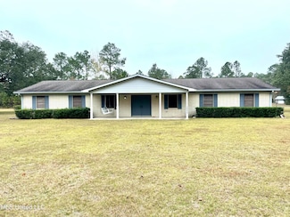 5905 Wildwood Rd, Moss Point, MS 39562