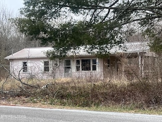 332 Ridge Rd, Lancing, TN 37770