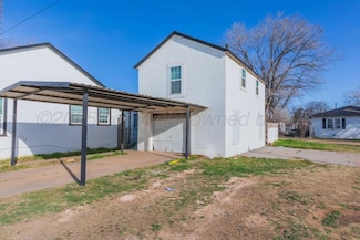 525 SE 2nd St, Tulia, TX 79088