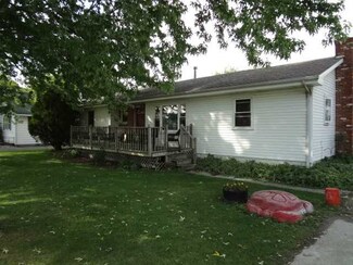 18520 Lincoln St, Bowling Green, OH 43402
